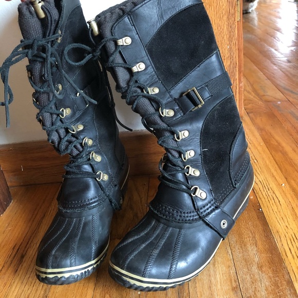 Sorel Boots - Picture 1 of 6